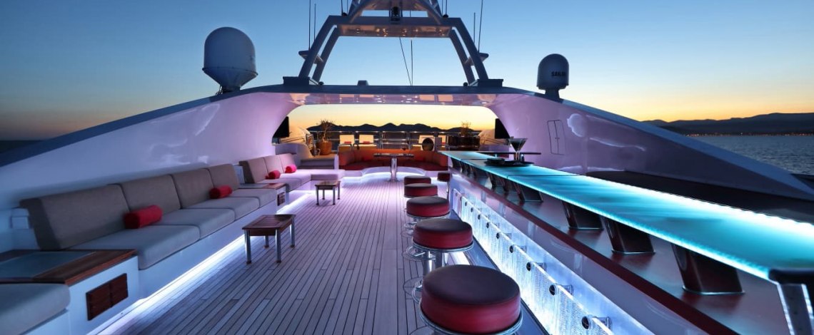 Luxury Yacht Cruising benetti-yacht-rental-dubai.jpeg